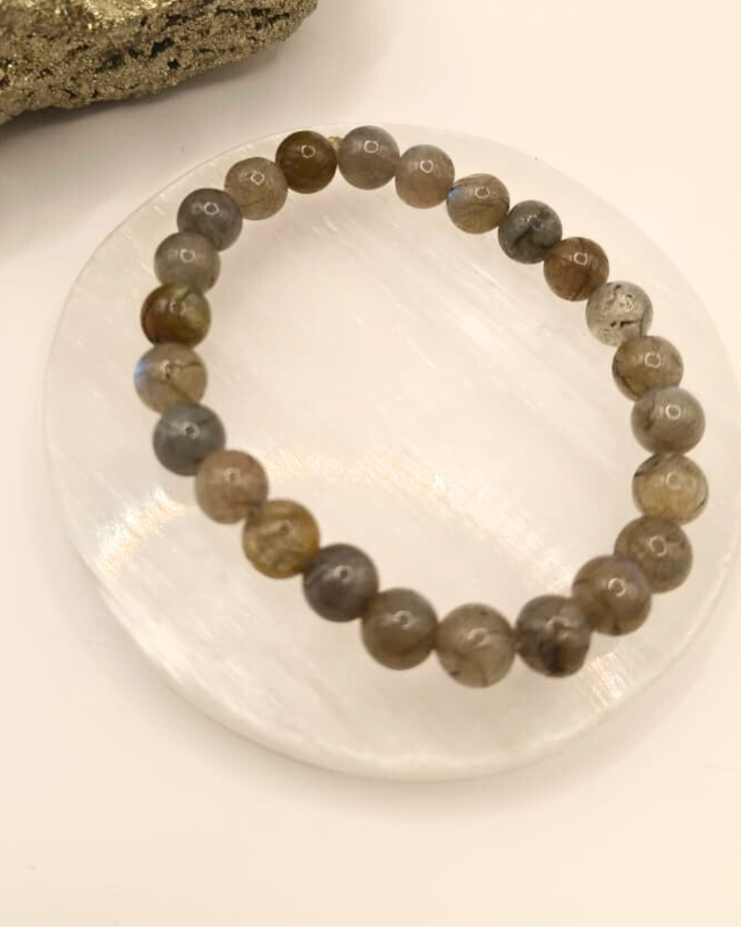 Labradorite Bracelet – Stone of Intuition, Protection & Transformation